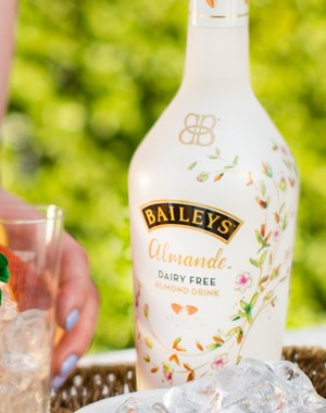 Bailey's Original Irish Cream Liqueur 70cl – Fletcher Drinks