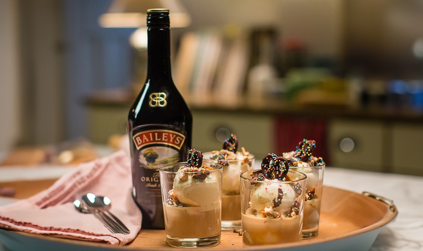 What goes well with Baileys: 5 easy recipes to try at home hero image